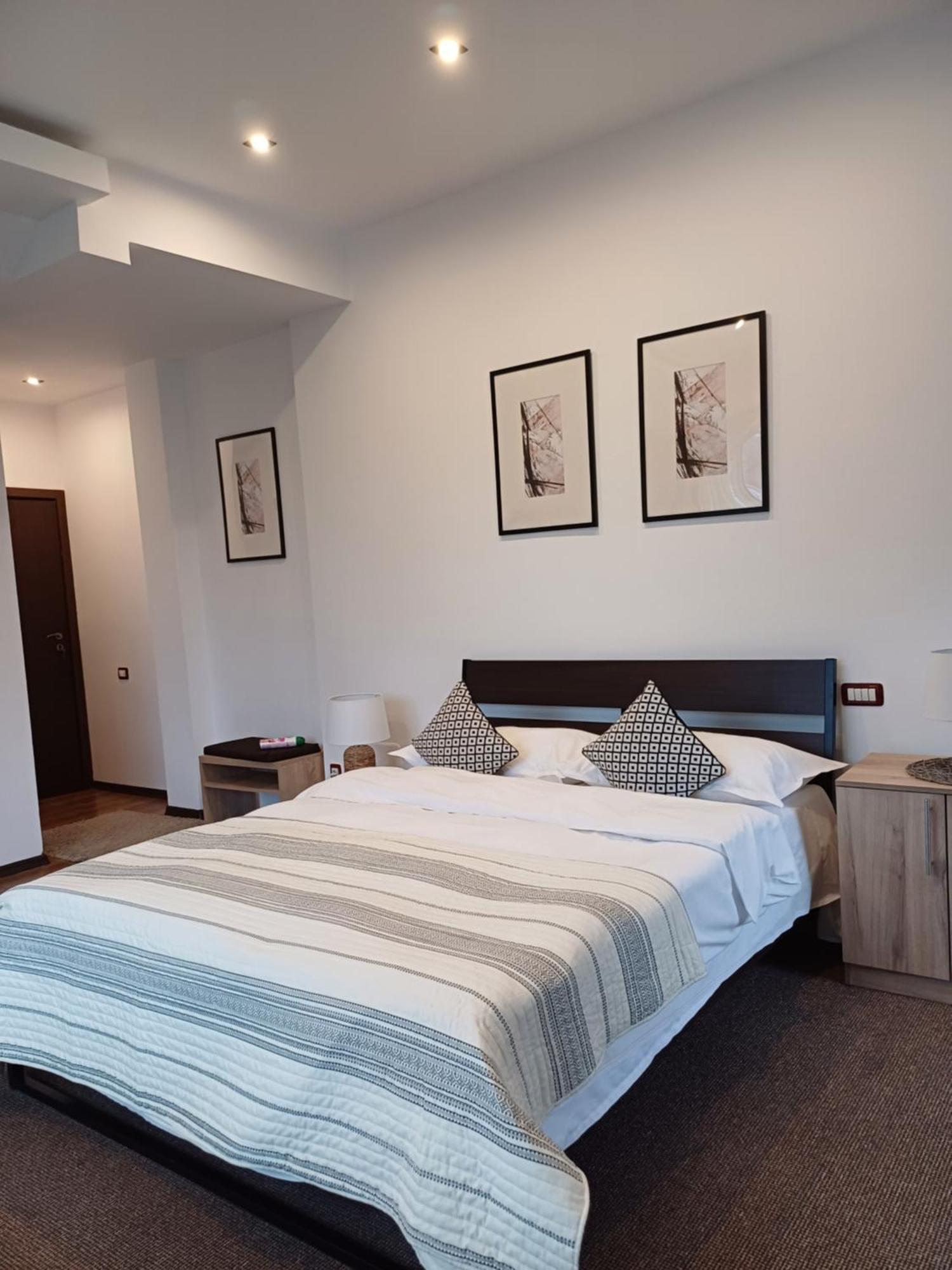 Apartamente Private A&L View ซินายา ภายนอก รูปภาพ